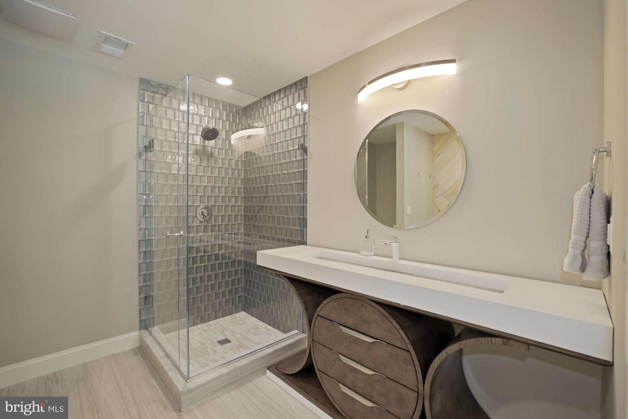 1098 Mill Ridge McLean, VA 22102 - Photo 49 of 62 Bathroom