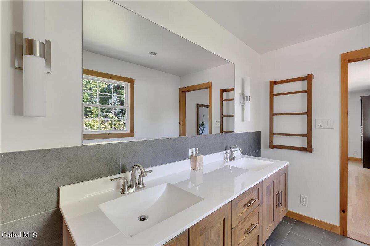 2307 Pine Ridge Road Niskayuna, NY 12309 - Photo 33 of 65 42-2307 Pine Ridge Rd-46