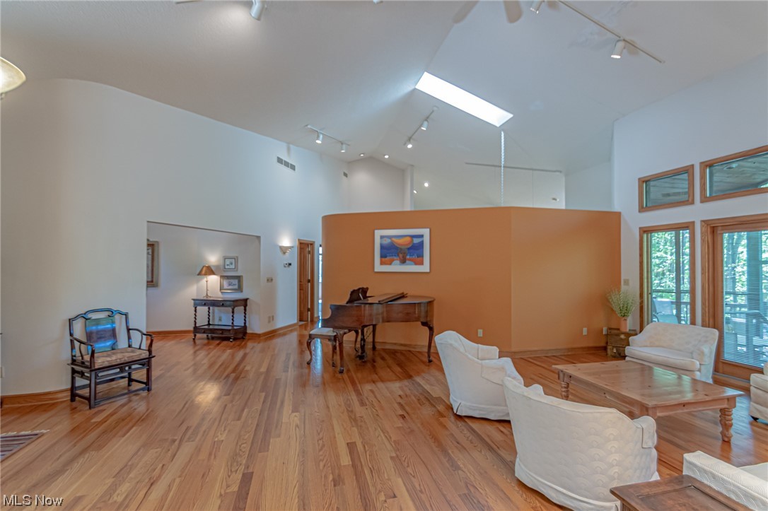 3610 Hunting Run Road Medina, OH 44256 - Photo 9 of 35 Gallery Image 9
