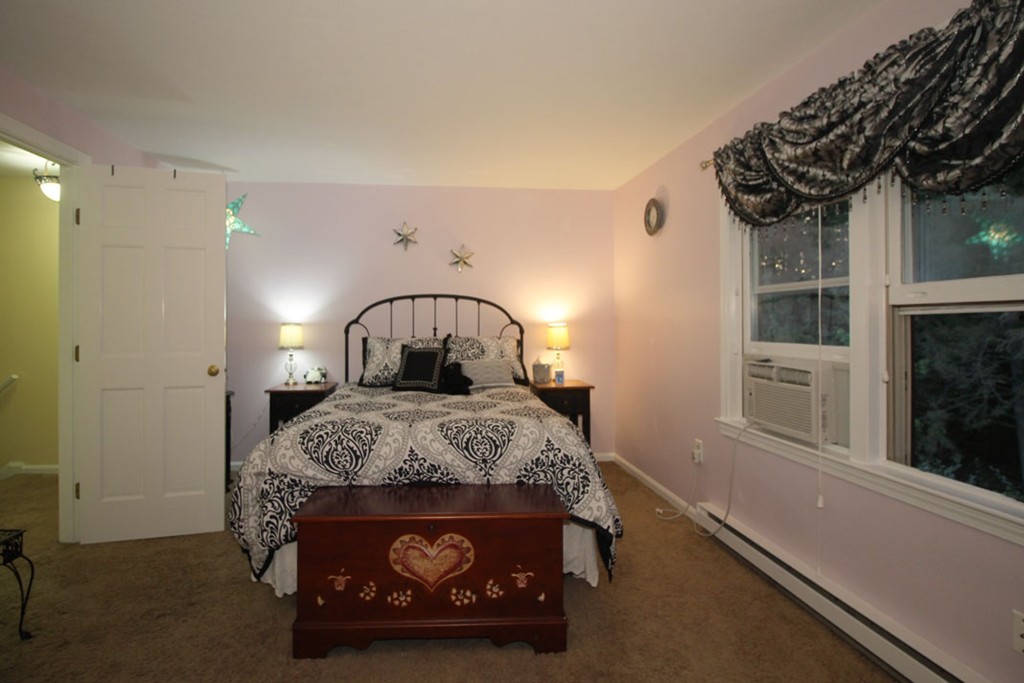 967 Patriots Road, Unit 1 Templeton, MA 01468 - Photo 12 of 27