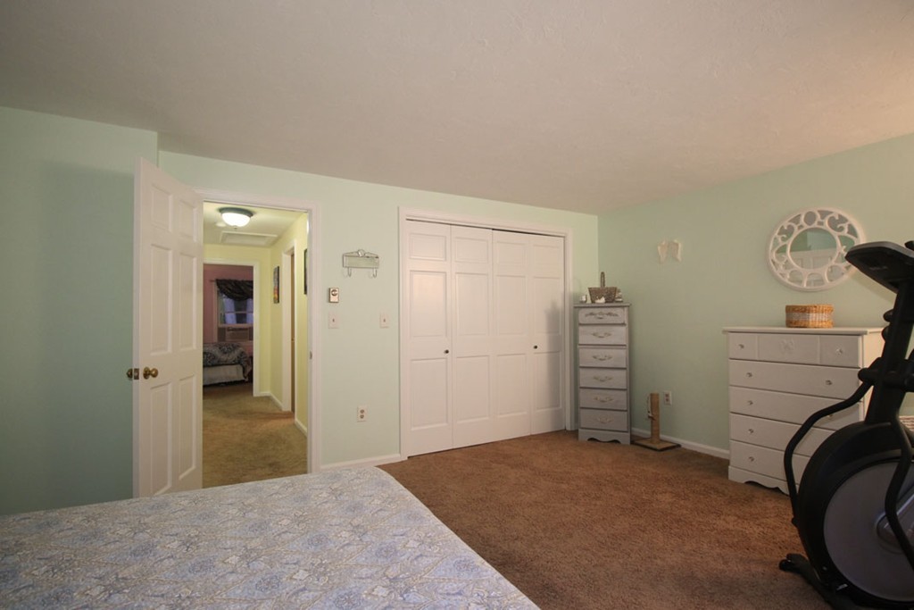 967 Patriots Road, Unit 1 Templeton, MA 01468 - Photo 13 of 27