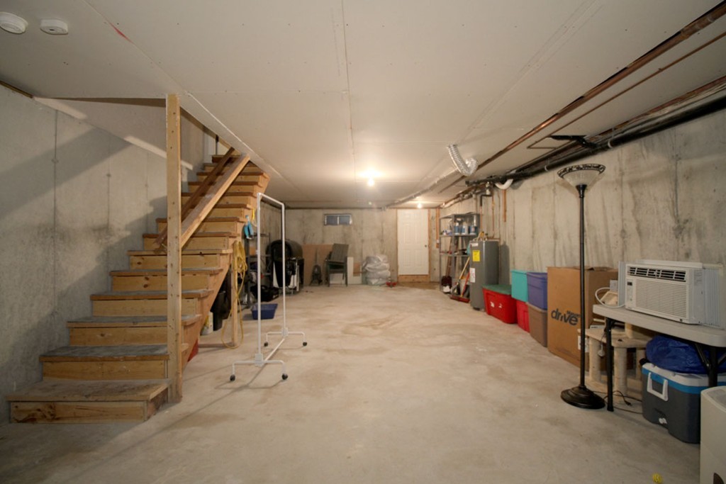 967 Patriots Road, Unit 1 Templeton, MA 01468 - Photo 19 of 27