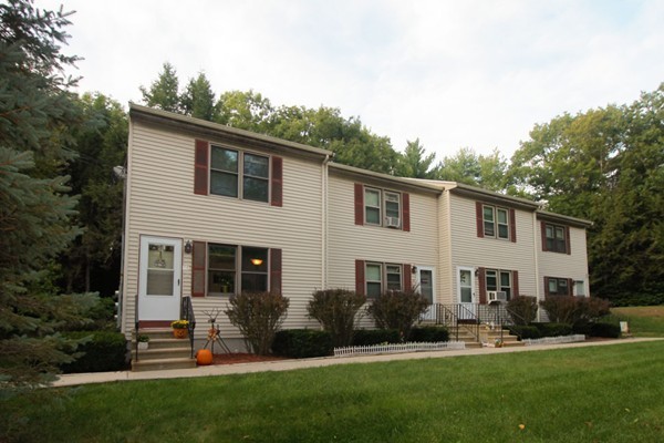 967 Patriots Road, Unit 1 Templeton, MA 01468 - Photo 3 of 27