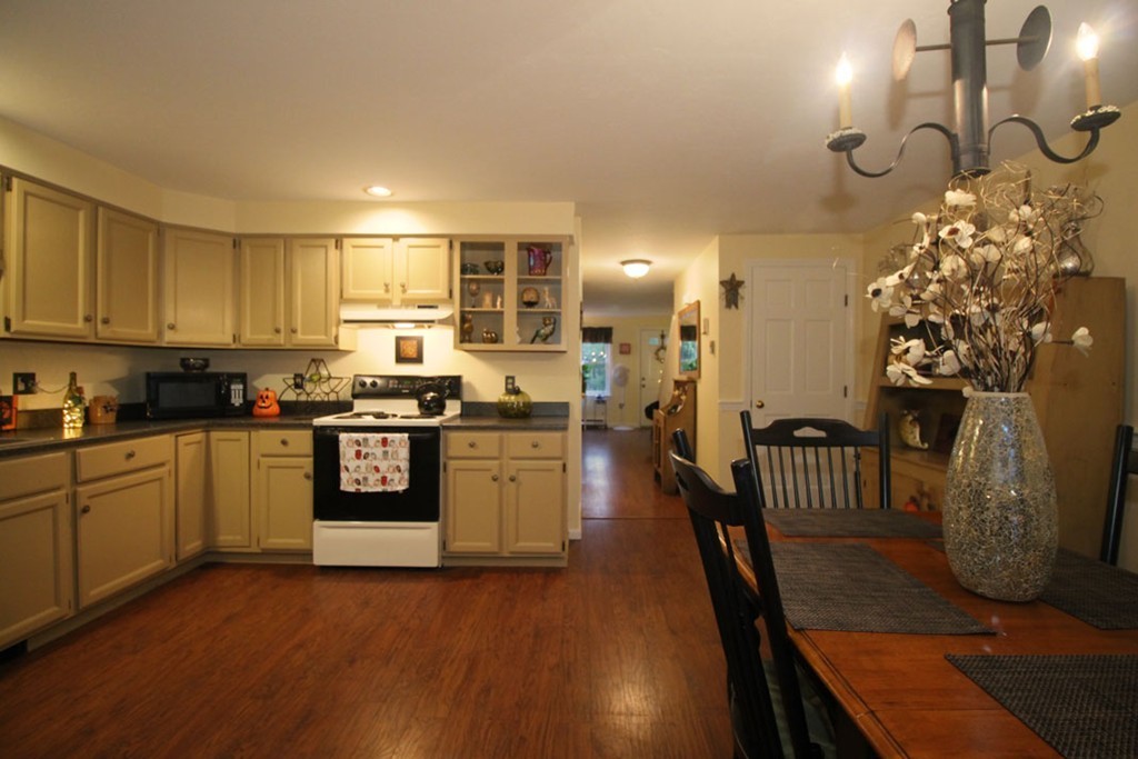 967 Patriots Road, Unit 1 Templeton, MA 01468 - Photo 10 of 27