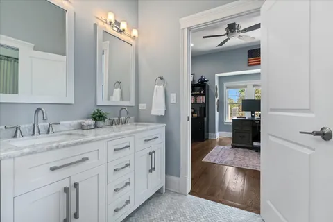 $1,300,000 | 4320 North Whipple Street, Chicago, IL 60618