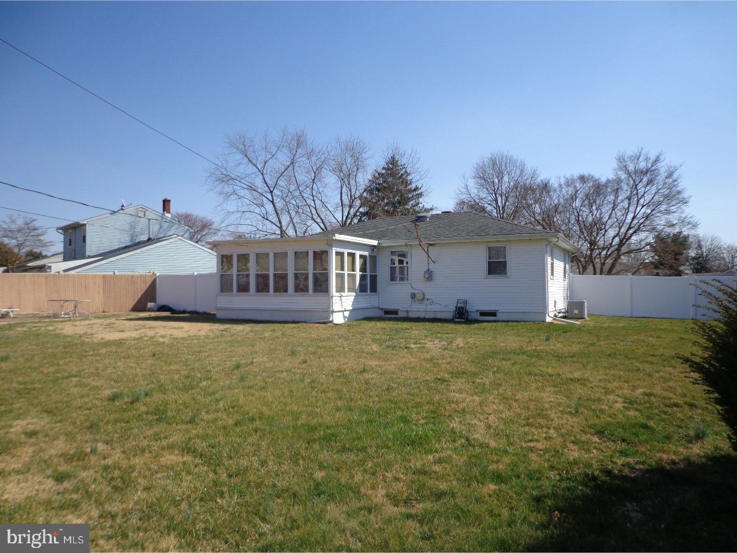 206 Bluefield Road Newark, DE 19713 - Photo 16 of 17 Exterior Back