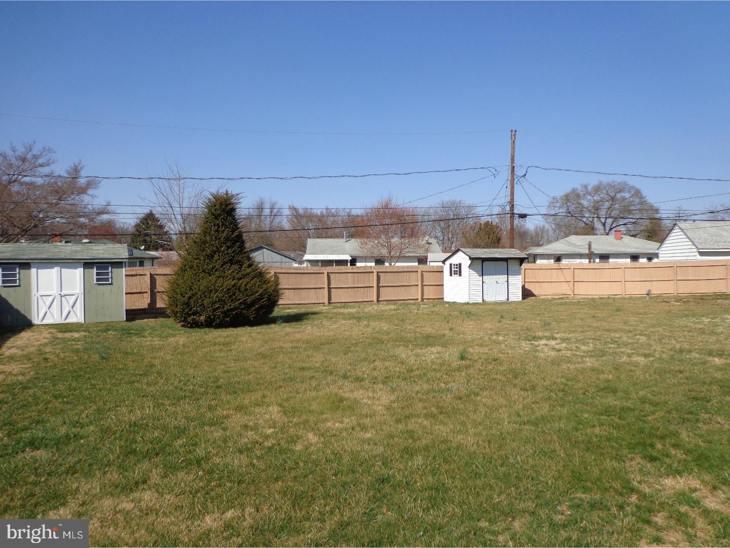 206 Bluefield Road Newark, DE 19713 - Photo 17 of 17 Back Yard