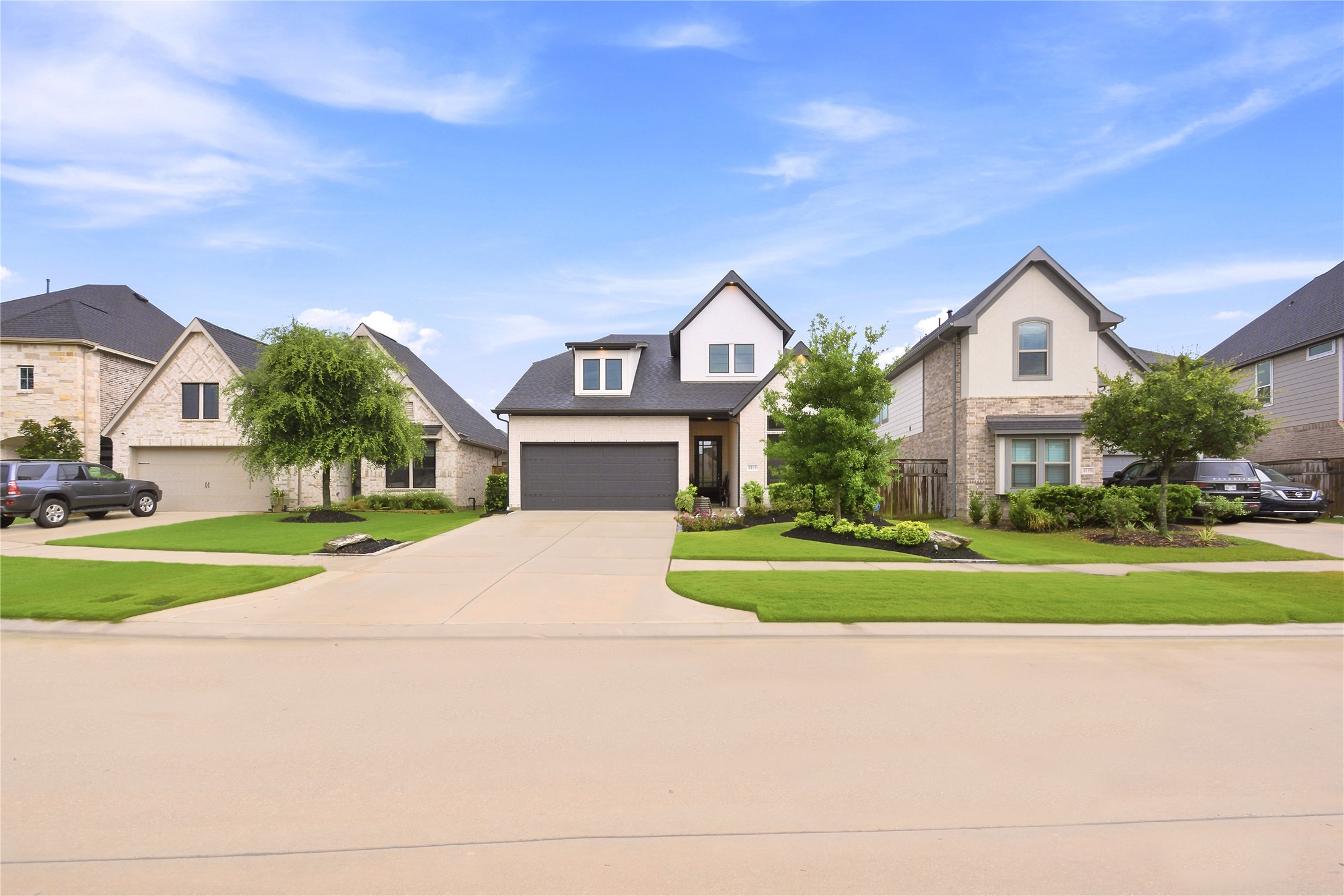 4131 Chloe Ridge Lane Fulshear, TX 77441 - Photo 2 of 48
