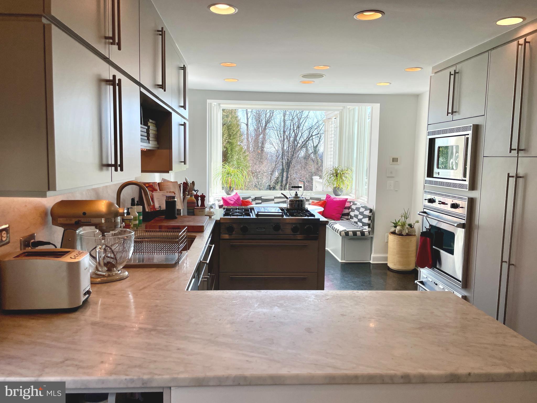 3045 Chain Bridge Road Northwest Washington, DC 20016 - Photo 12 of 50 Great layout for cook and guests