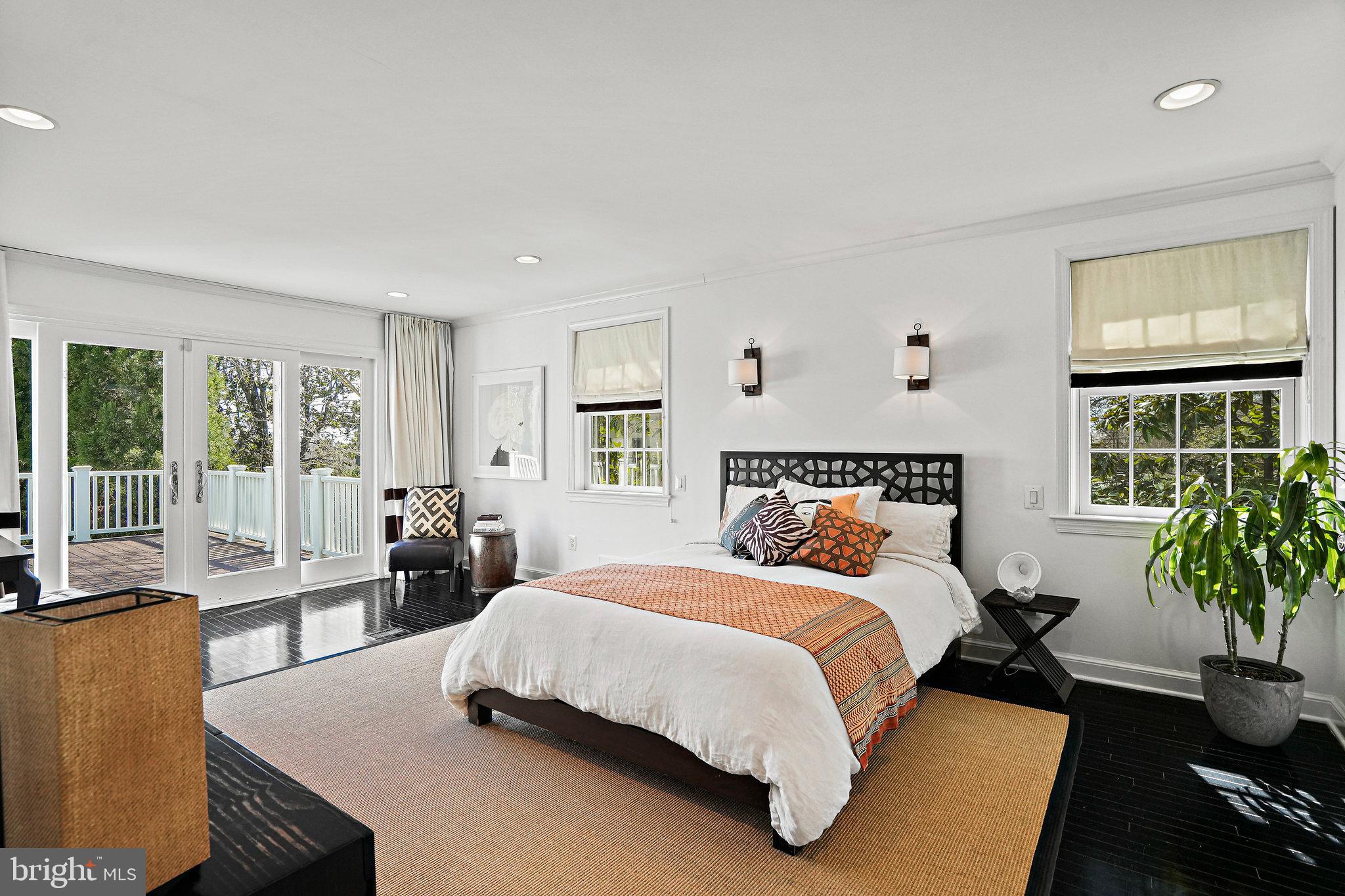 3045 Chain Bridge Road Northwest Washington, DC 20016 - Photo 24 of 50 Gracious size bedroom, has sliding doors to deck