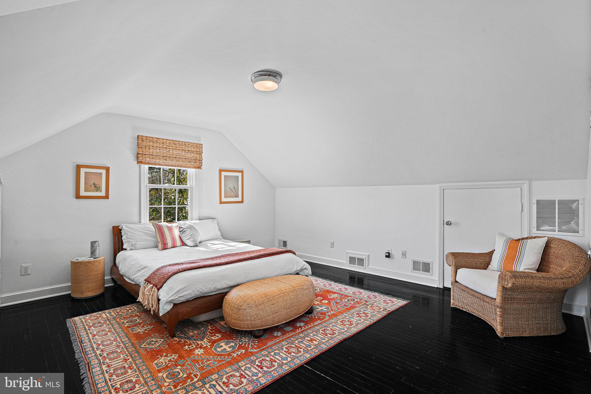 3045 Chain Bridge Road Northwest Washington, DC 20016 - Photo 35 of 50 Fifth Bedroom