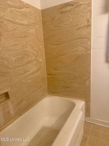 $92,700 | 122 Weir Court, Natchez, MS 39120