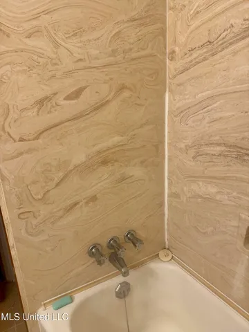 $92,700 | 122 Weir Court, Natchez, MS 39120