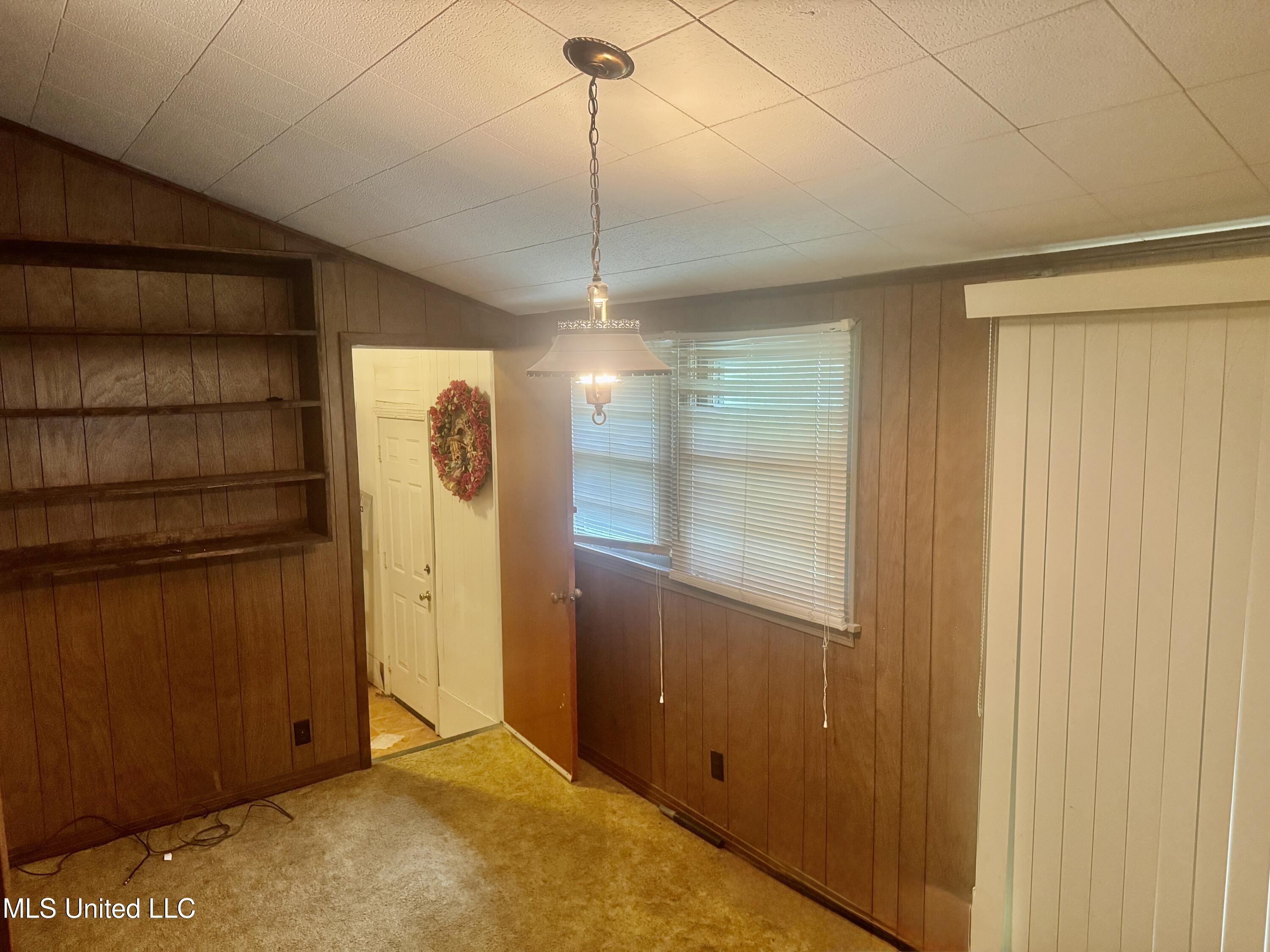 122 Weir Court Natchez, MS 39120 - Photo 6 of 23 IMG_4816