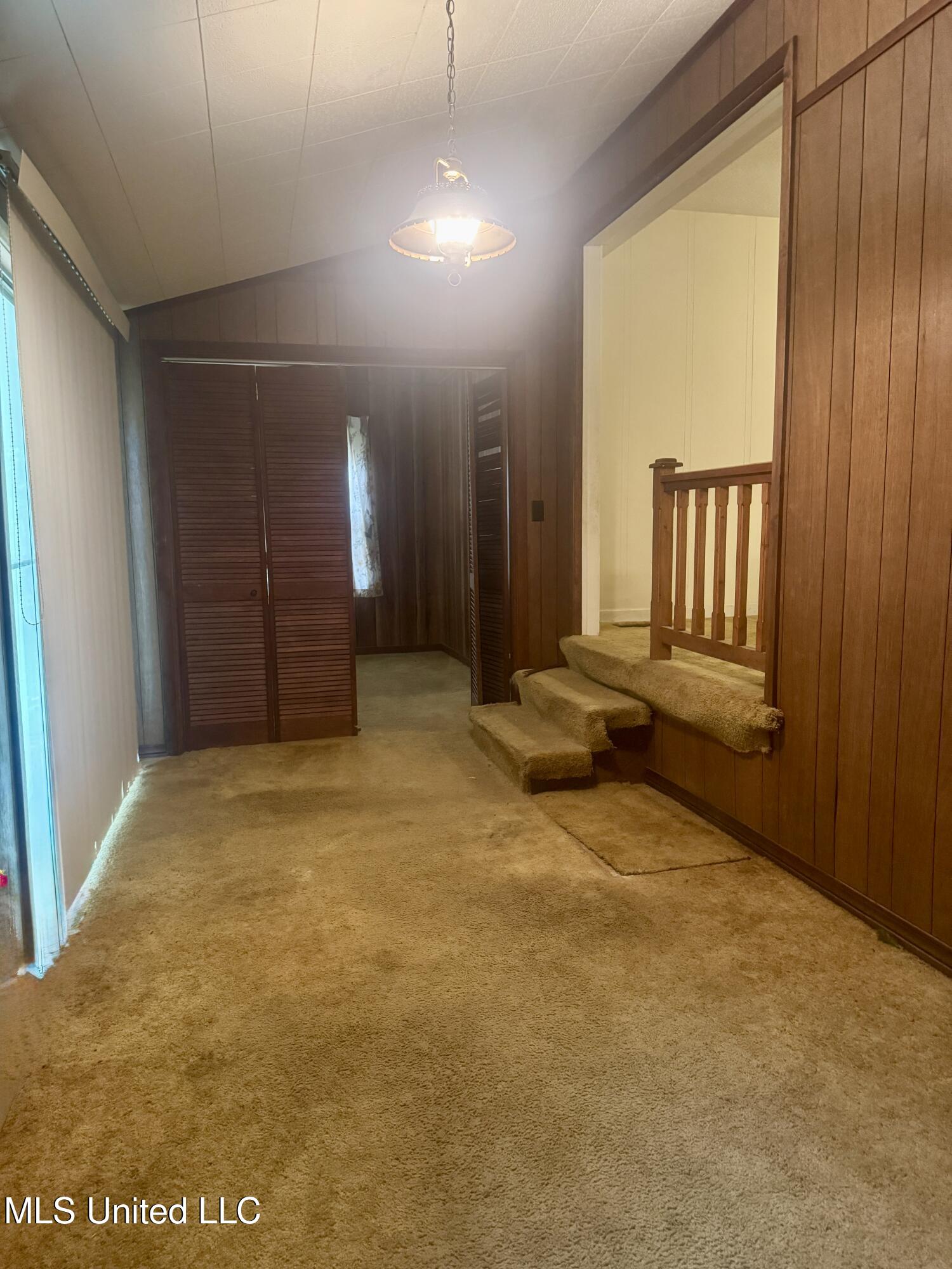 122 Weir Court Natchez, MS 39120 - Photo 9 of 23 IMG_4819