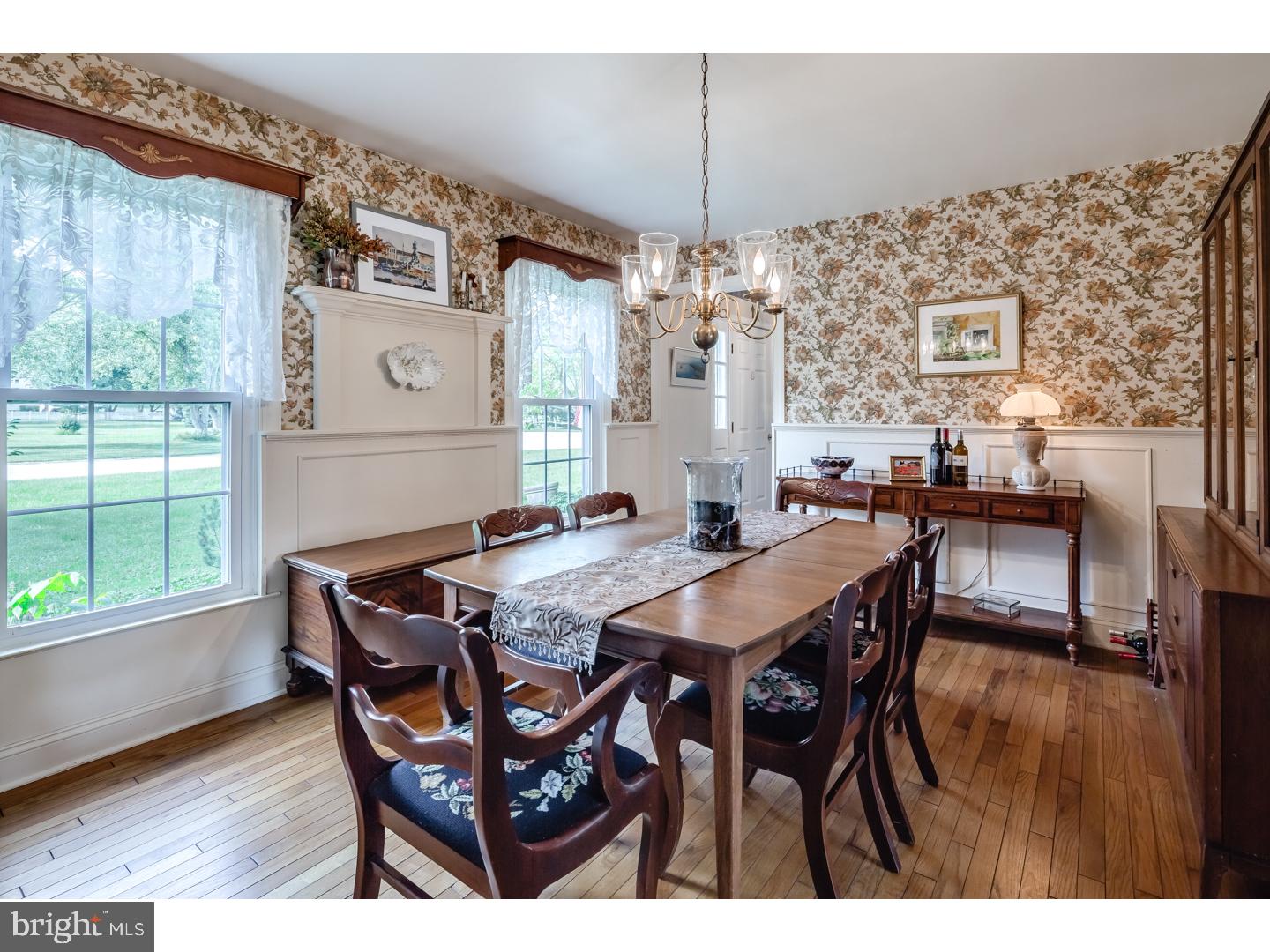 6 Hayes Road Malvern, PA 19355 - Photo 6 of 25 Dining Room