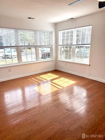 $2,300 | 202 Pennsylvania Way, North Brunswick, NJ 08902