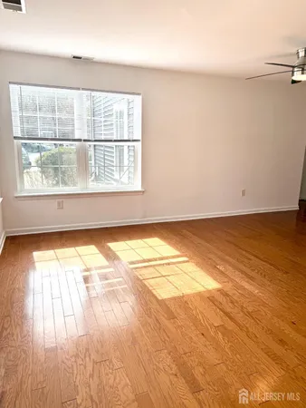 $2,300 | 202 Pennsylvania Way, North Brunswick, NJ 08902