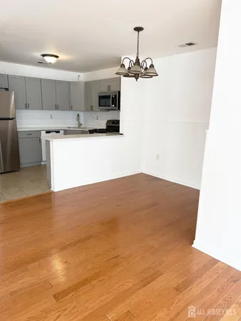 $2,300 | 202 Pennsylvania Way, North Brunswick, NJ 08902