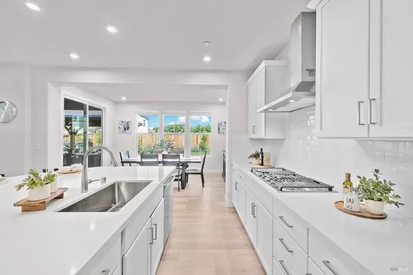 $799,000 | 1532 Base Court, Dixon, CA 95620