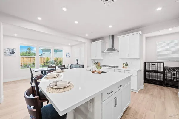 $799,000 | 1532 Base Court, Dixon, CA 95620