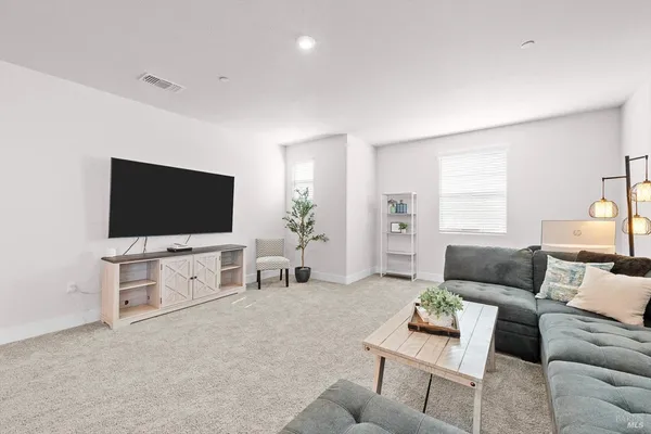 $799,000 | 1532 Base Court, Dixon, CA 95620