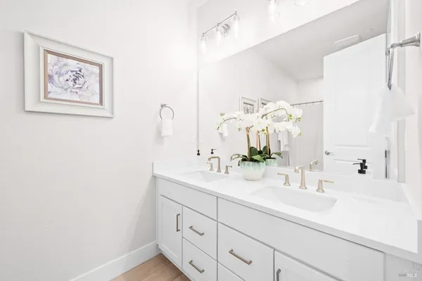 $799,000 | 1532 Base Court, Dixon, CA 95620