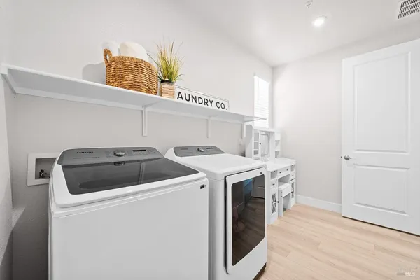 $799,000 | 1532 Base Court, Dixon, CA 95620