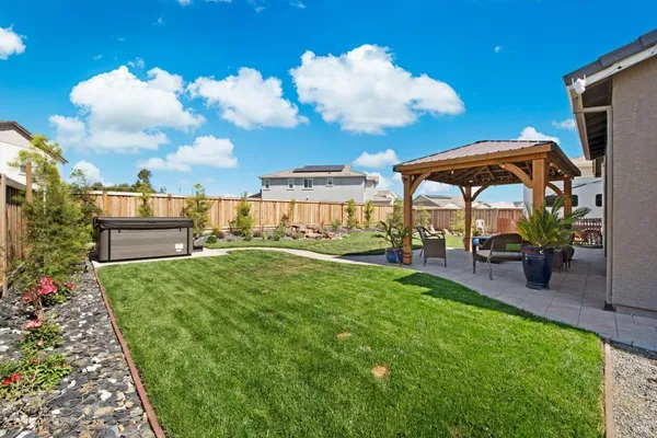 $799,000 | 1532 Base Court, Dixon, CA 95620