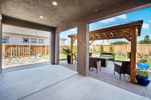 $799,000 | 1532 Base Court, Dixon, CA 95620