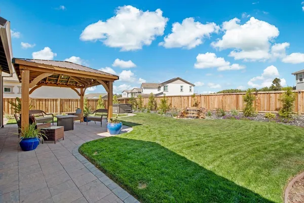 $799,000 | 1532 Base Court, Dixon, CA 95620