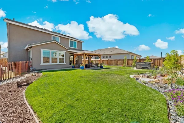 $799,000 | 1532 Base Court, Dixon, CA 95620