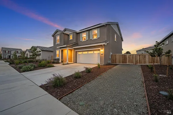 $799,000 | 1532 Base Court, Dixon, CA 95620