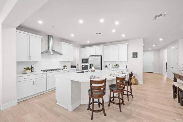 $799,000 | 1532 Base Court, Dixon, CA 95620