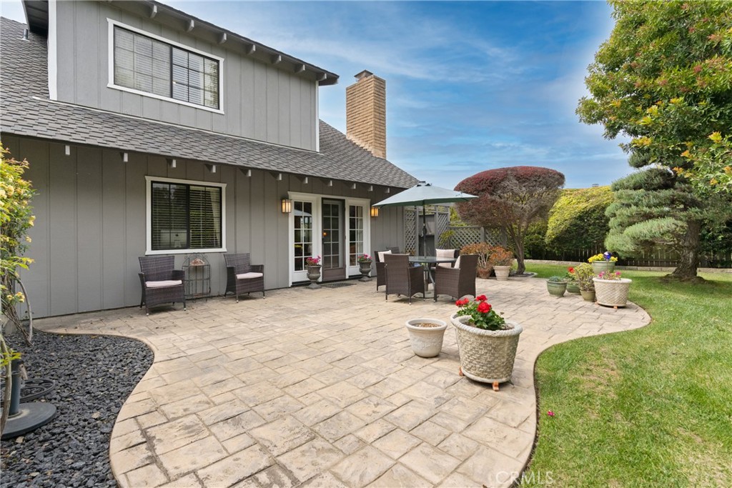 802 Pierce Drive Santa Maria, CA 93454 - Photo 31 of 42 a view of a house with backyard and sitting area