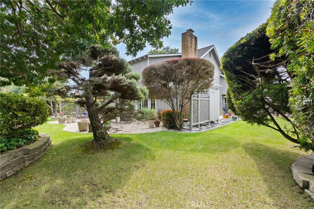 802 Pierce Drive Santa Maria, CA 93454 - Photo 35 of 42 a view of a house with a yard