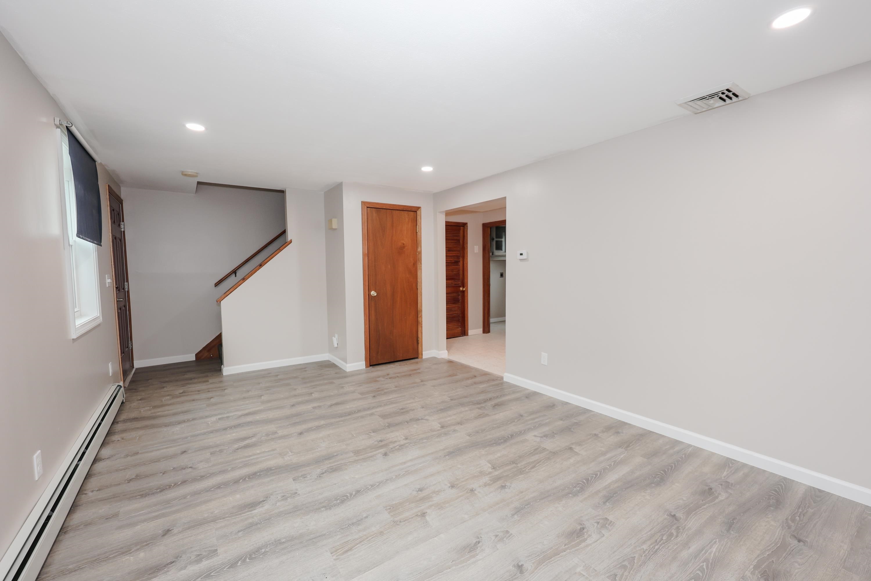 42 Brown Avenue Hampton, NH 03842 - Photo 11 of 27