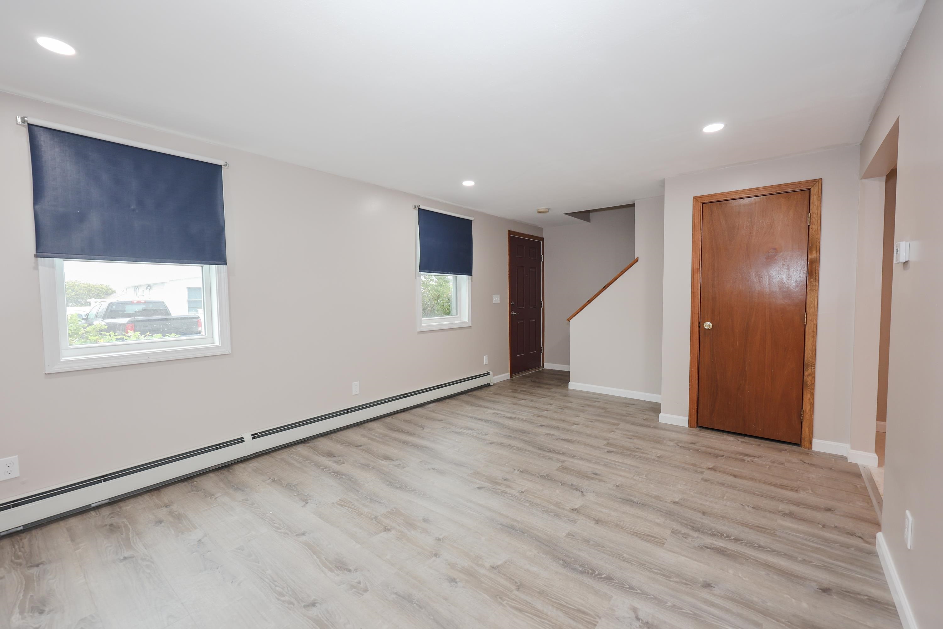 42 Brown Avenue Hampton, NH 03842 - Photo 12 of 27