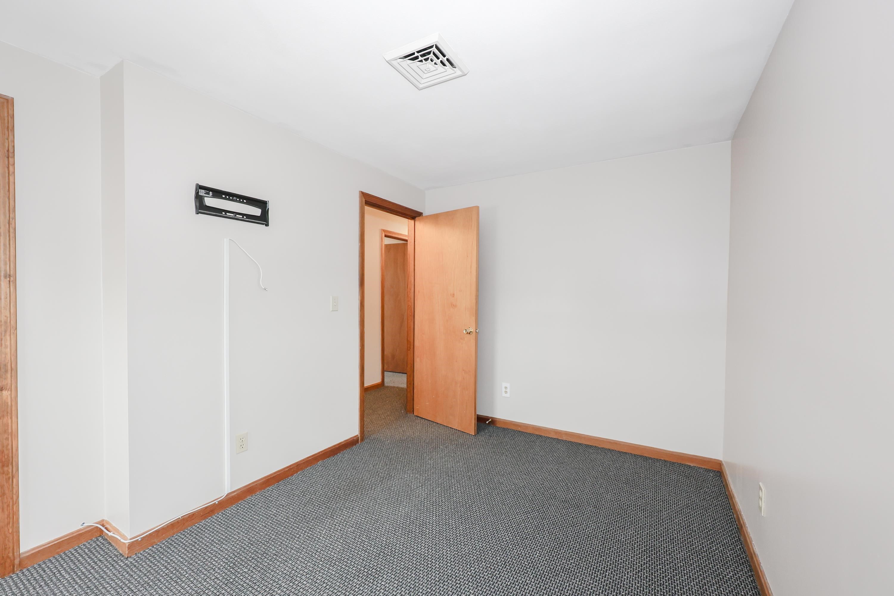 42 Brown Avenue Hampton, NH 03842 - Photo 17 of 27