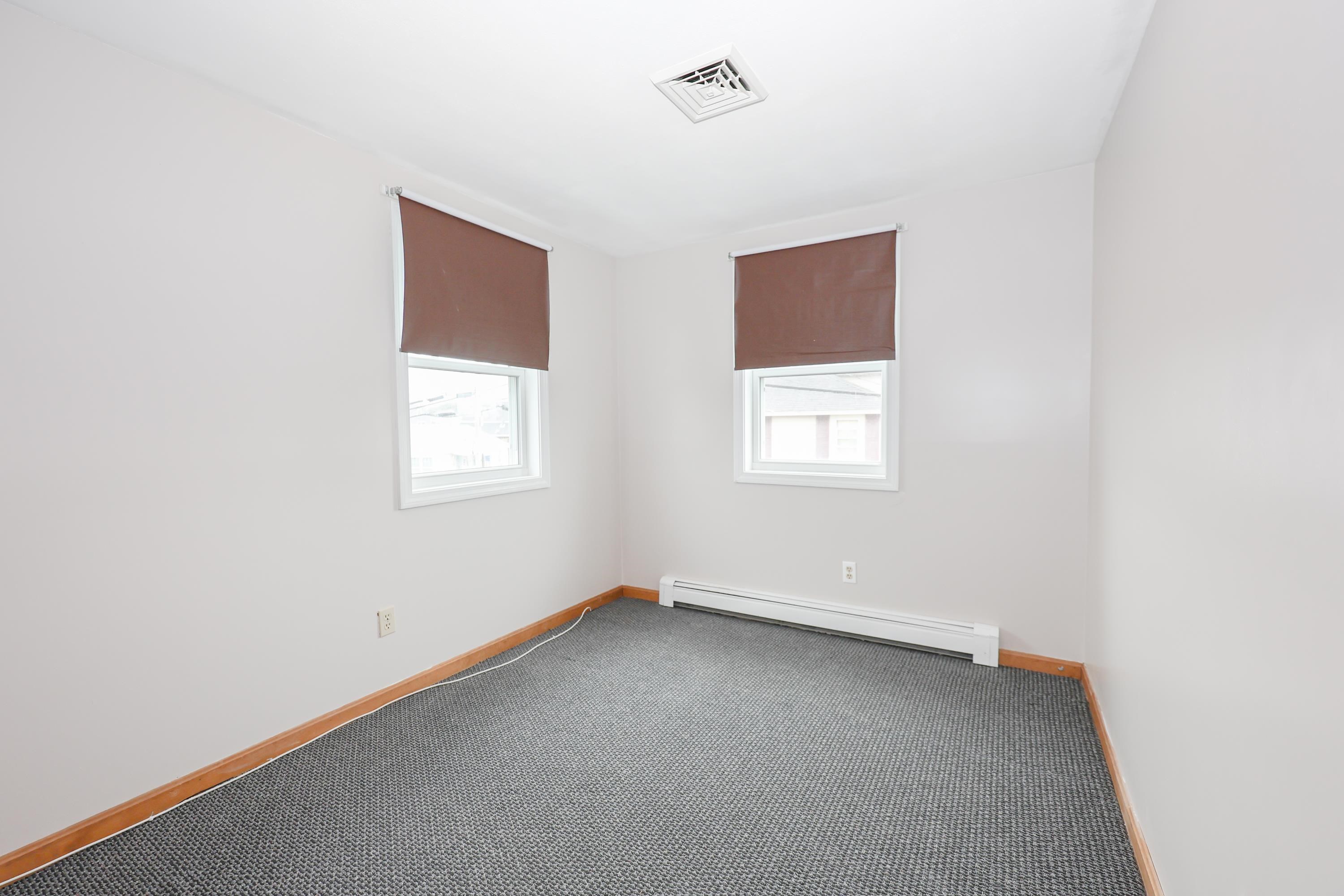 42 Brown Avenue Hampton, NH 03842 - Photo 18 of 27