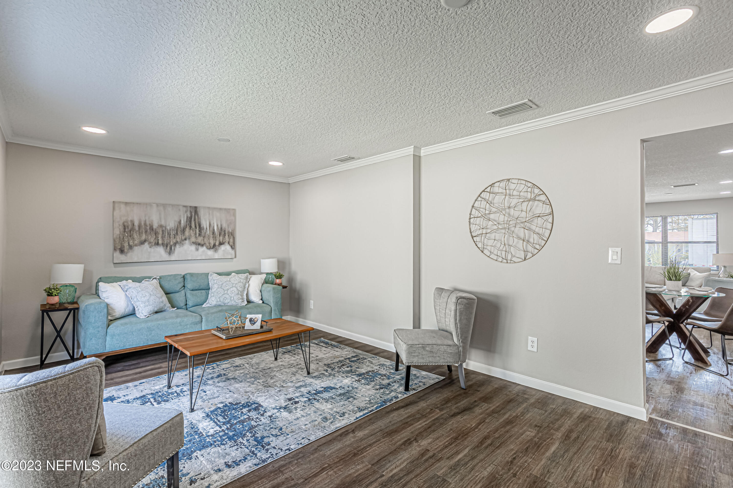 5643 Sabena Road Jacksonville, FL 32207 - Photo 15 of 29 16-Family Room