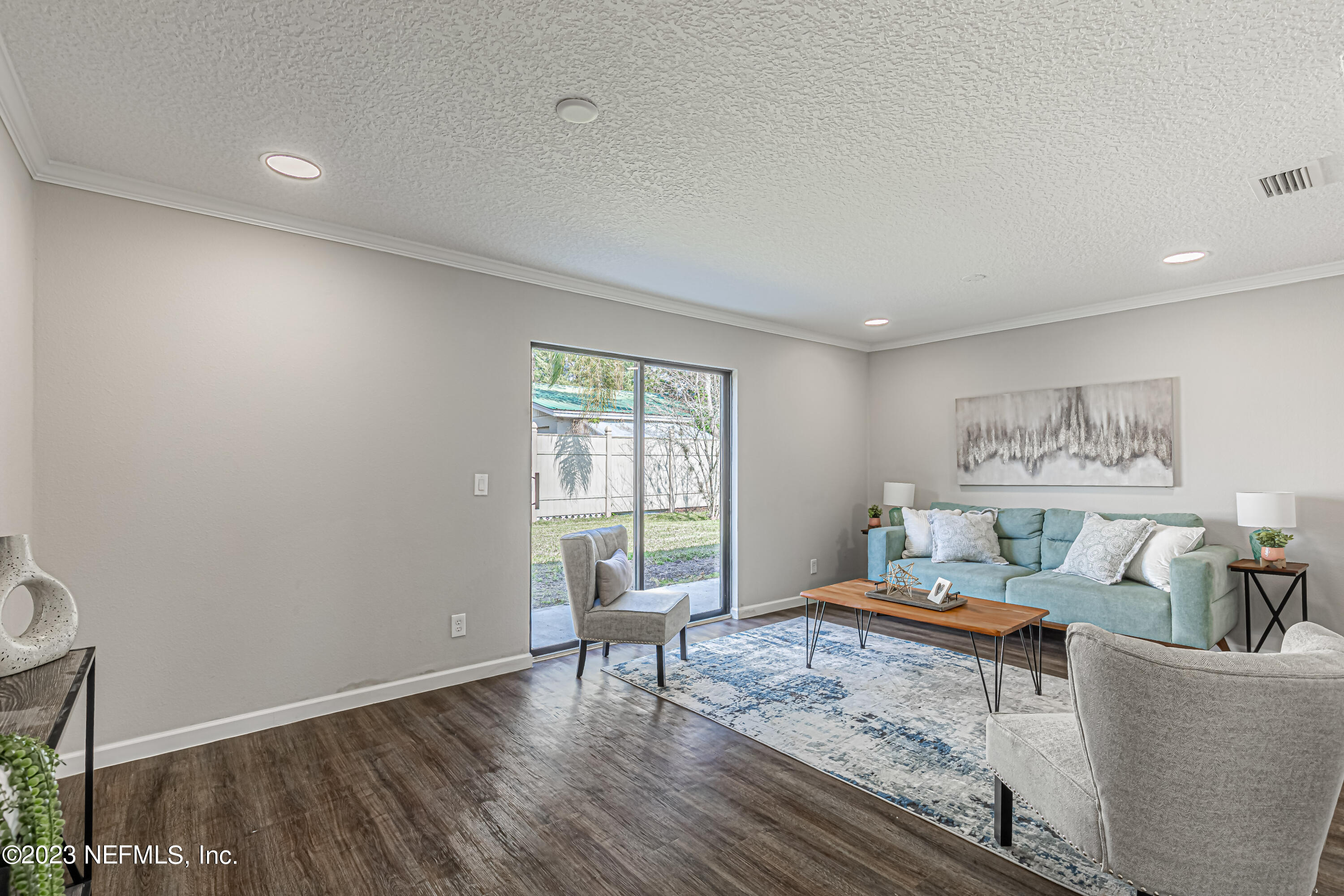 5643 Sabena Road Jacksonville, FL 32207 - Photo 17 of 29 18-Family Room