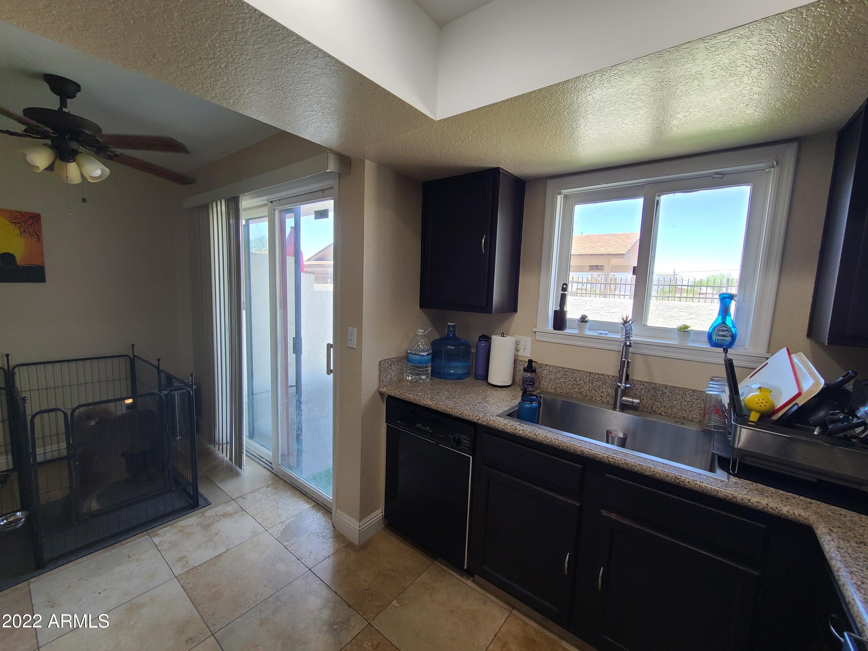 1402 East Osborn Road, Unit 9 Phoenix, AZ 85014 - Photo 15 of 21 20220623_132508