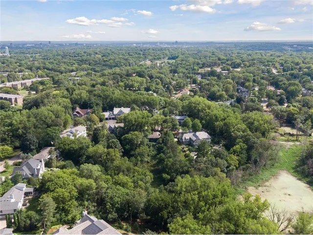 $1,100,000 | 5124 Skyline Drive, Edina, MN 55436