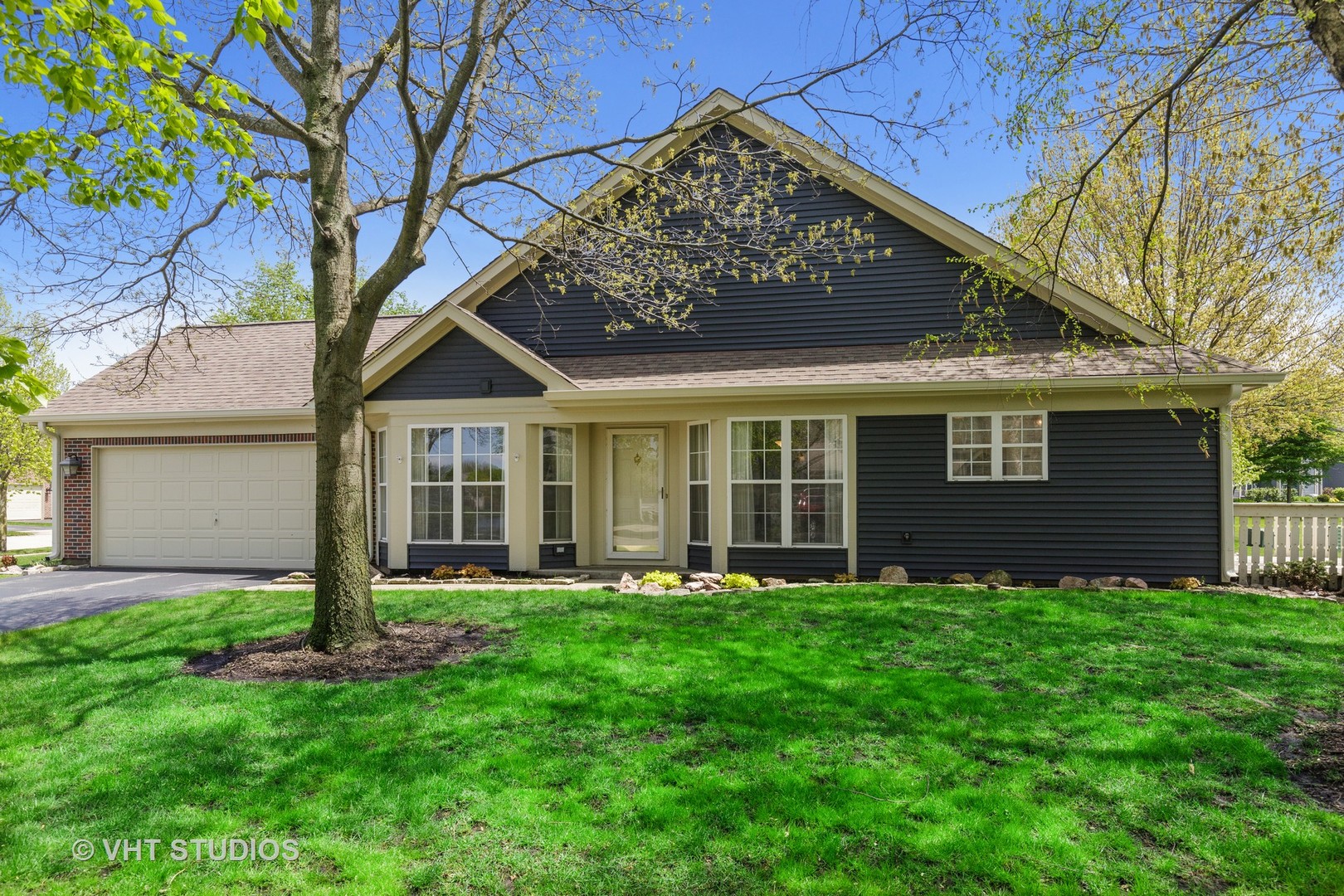 738 Bent Ridge Lane Elgin, IL 60120 - Photo 3 of 18