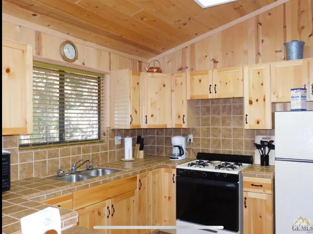 $329,000 | Undisclosed Address, Wofford Heights, CA 93285