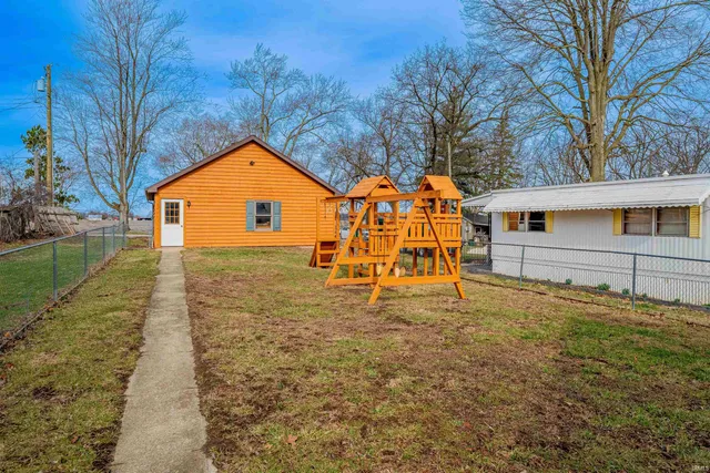 $385,000 | 6034 North Lakeshore Drive, Macy, IN 46951