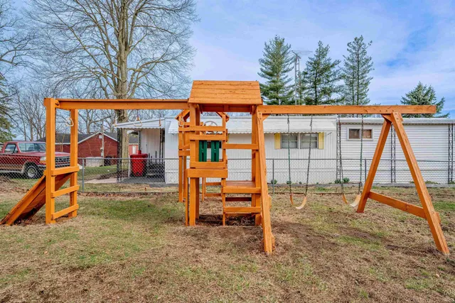 $385,000 | 6034 North Lakeshore Drive, Macy, IN 46951