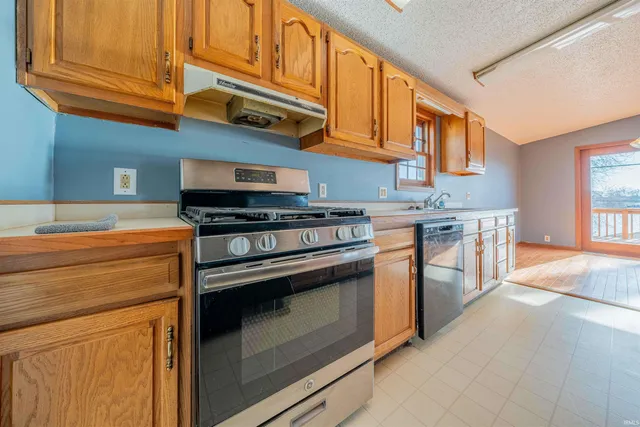 $385,000 | 6034 North Lakeshore Drive, Macy, IN 46951