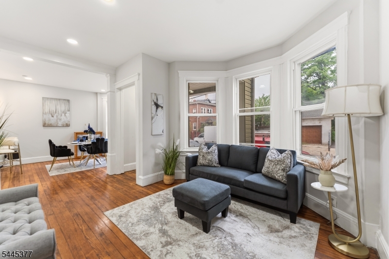 947 William Street Elizabeth, NJ 07201 - Photo 10 of 19
